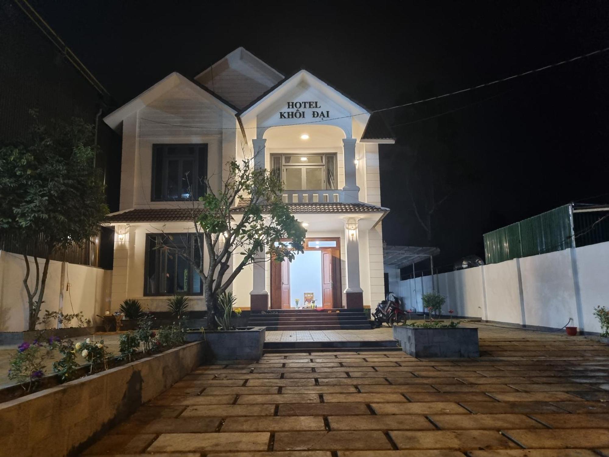 Khoi Dai Hotel Buon Ma Thuot Exterior photo