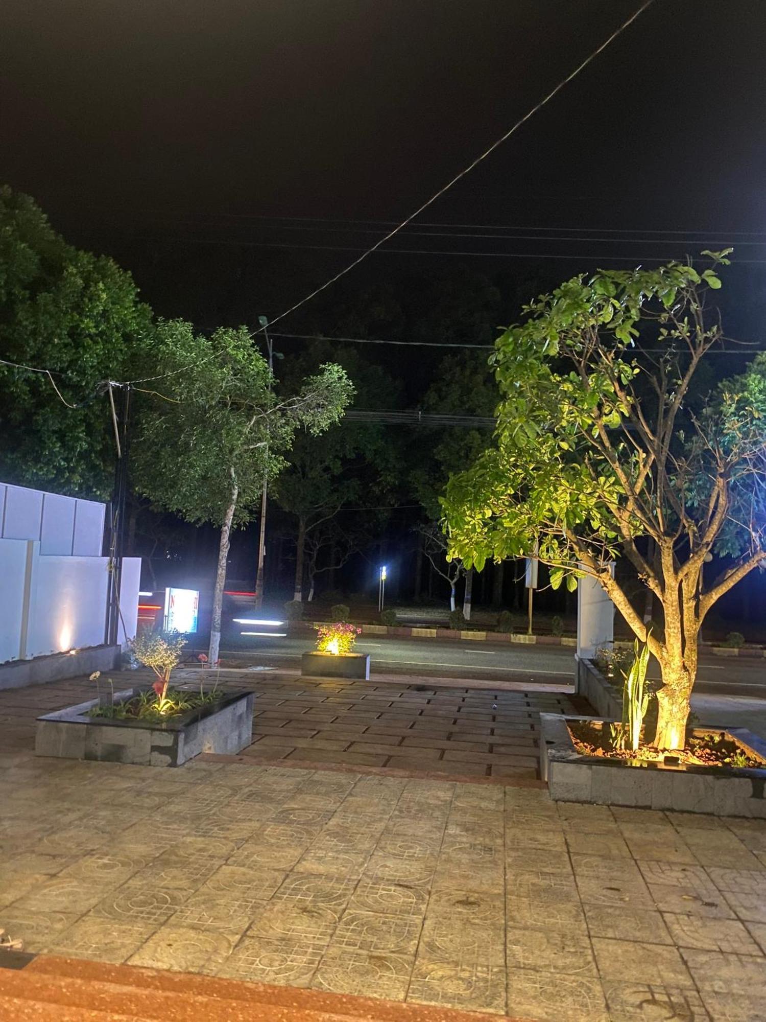 Khoi Dai Hotel Buon Ma Thuot Exterior photo